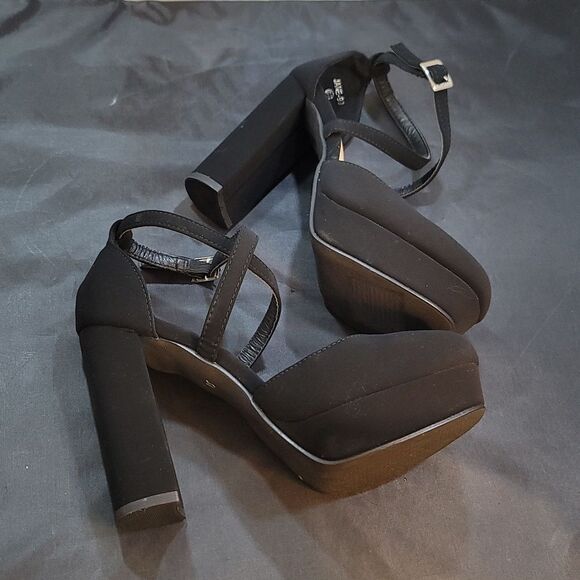 BRAND NEW TOP MODA JANE CRISS-CROS STRAP PLATFORM PUMP - Picture 10 of 16